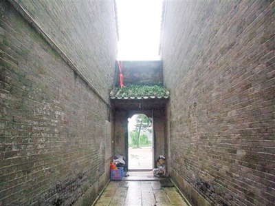 龙塘何氏始祖祠:皇上拨款诏建纪念恩师_江门_中山视窗_中山特色的地方综合门户网之一!